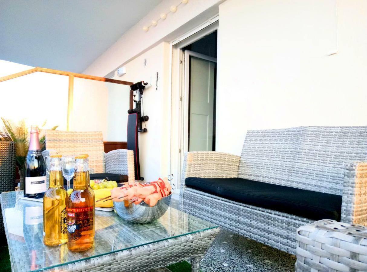 Pure Bliss Luxury Beachfront Apartment With Panoramic Sea Views, Electric Bbq, Gym Equipment And More Agía Triás Luaran gambar